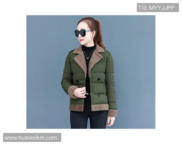 足球明星棉服外套时尚潮流新选择让你在寒冬中也能尽显运动风范