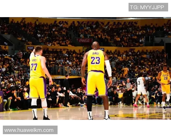 湖人对决热火精彩回放回顾12月11日比赛亮点与关键时刻分析 湖人对决热火精彩回放回顾12月11日比赛亮点与关键时刻分析